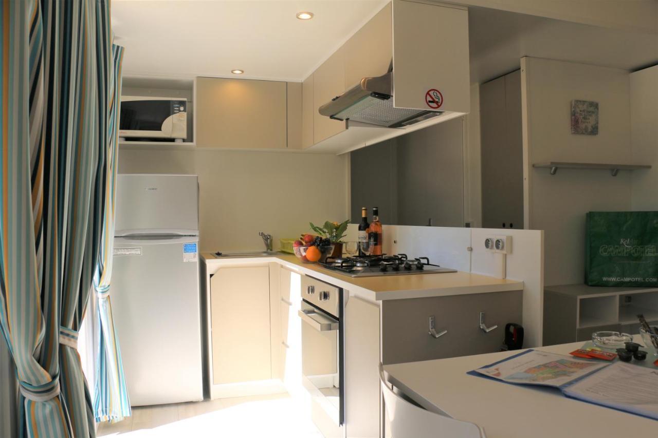 Mobile Homes By Kelair At Playa Montroig Camping Resort Tarragona Exterior foto